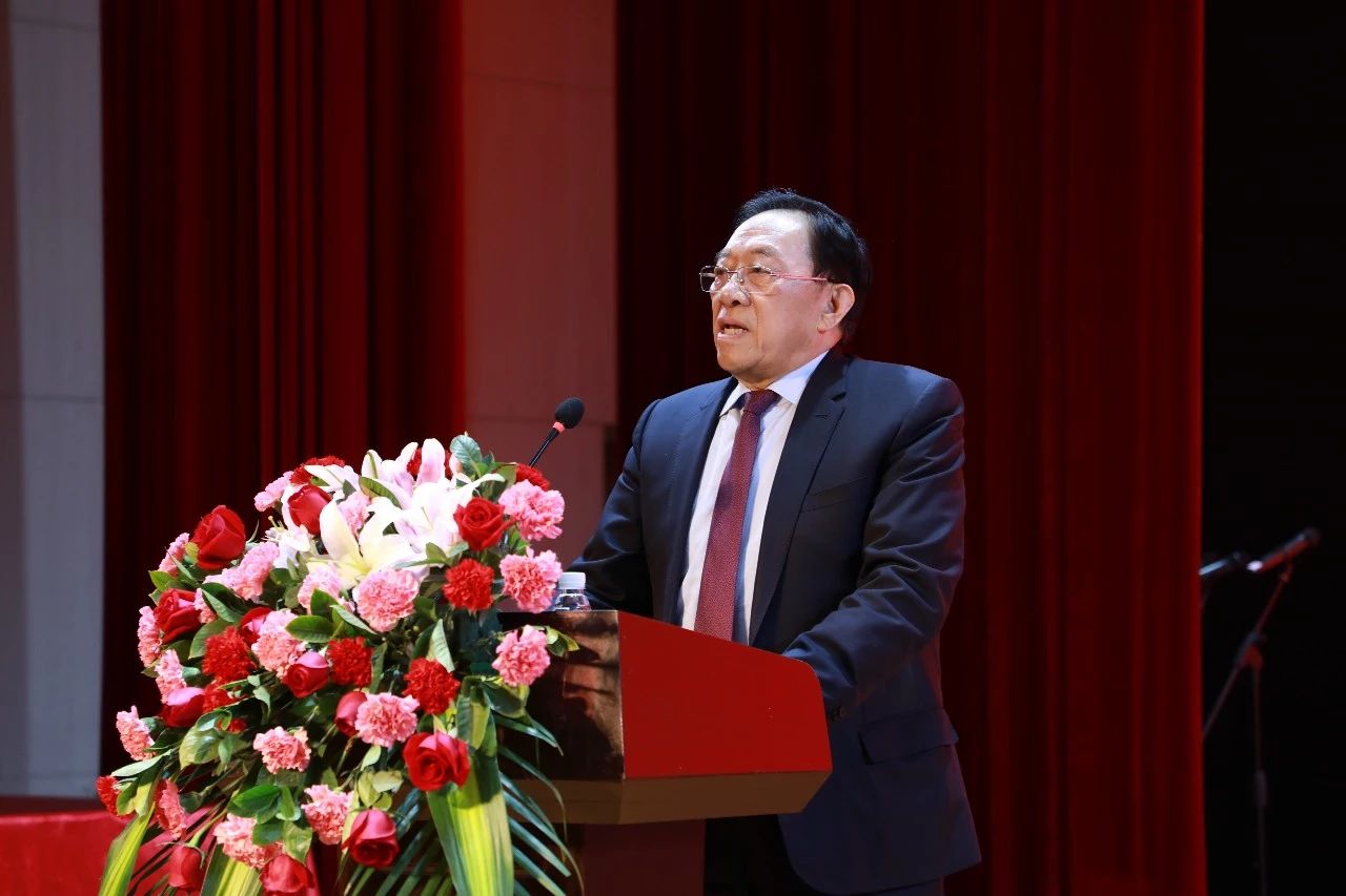 悦康药业集团董事长于伟仕先生做年终总评